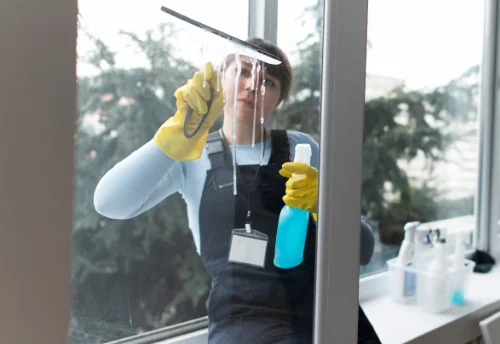Nettoyage de vitres intérieures et extérieures à Quévreville-la-Poterie